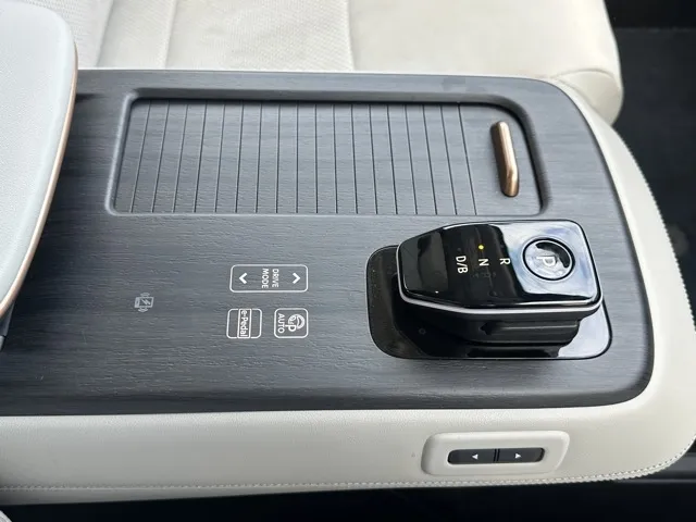 アリア(ニッサン)B6中古車 23