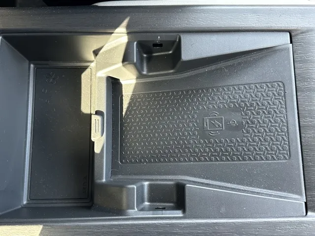 アリア(ニッサン)B6中古車 24
