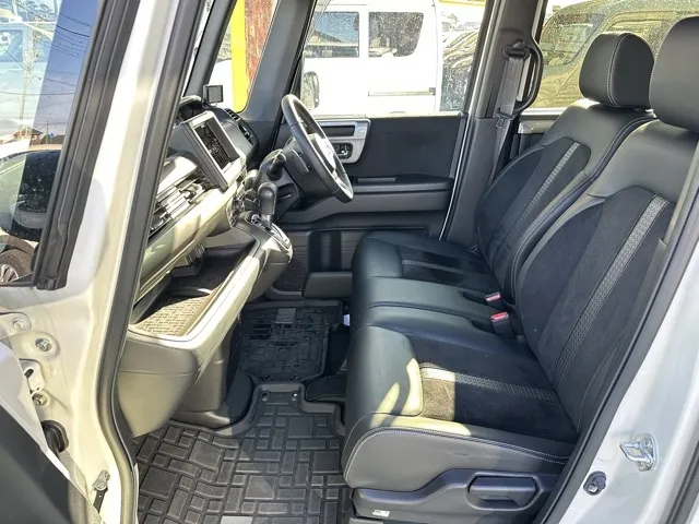 N-BOX(ホンダ)Ｌターボ　STYLE+BLACK中古車 3