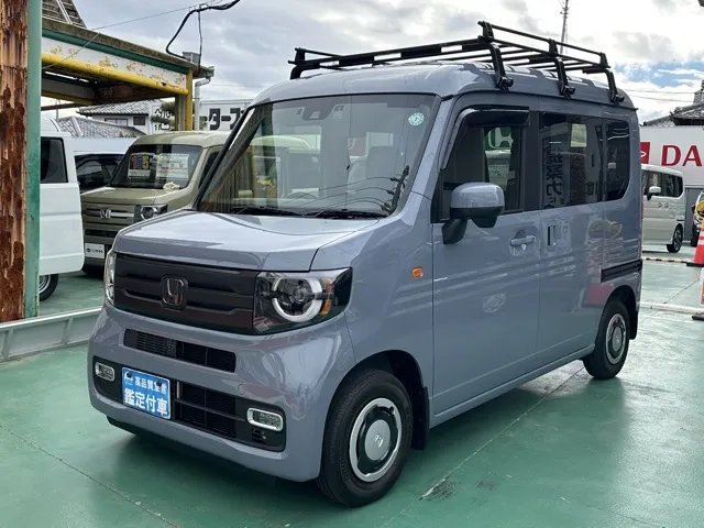 N-VAN(ホンダ)プラススタイルFUN　６ＭＴ中古車 1