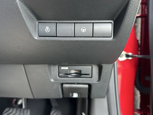 オーラ(ニッサン)ニスモ プロパイロット ナビ ワイヤレス充電中古車 18