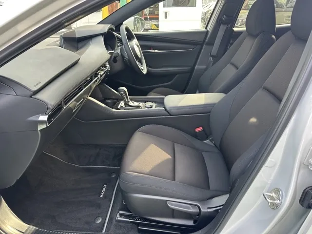 MAZDA3(マツダ)XD プロアクティブ ツーリングセレクション中古車 3