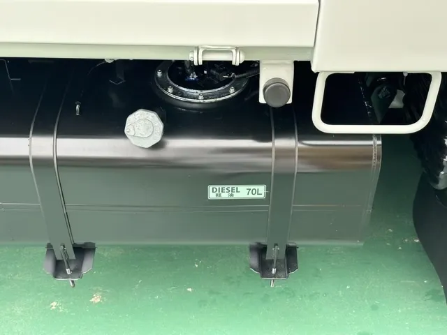 キャンター(三菱)全低床キョウカダンプ ３ｔレンタ登録済未使用車 13