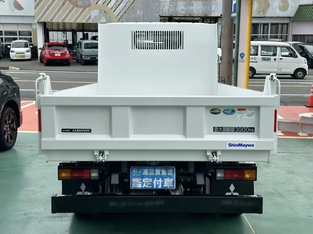 キャンター(三菱)全低床キョウカダンプ ３ｔレンタ登録済未使用車 6