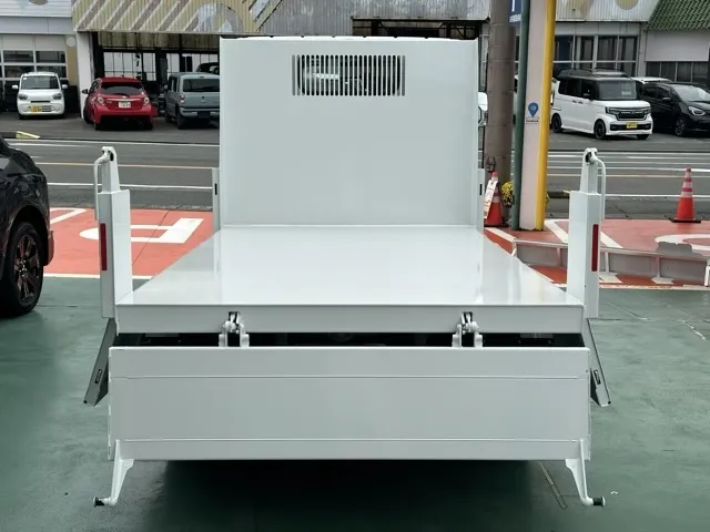 キャンター(三菱)全低床キョウカダンプ ３ｔレンタ登録済未使用車 7