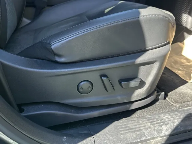 アリア(ニッサン)B6中古車 23