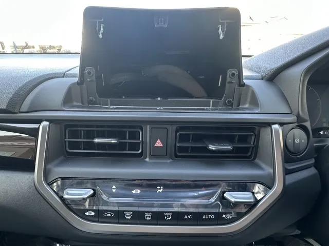 WR-V(ホンダ)X登録済未使用車 18