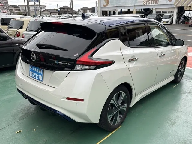 リーフ(ニッサン)X Vセレクション中古車 9
