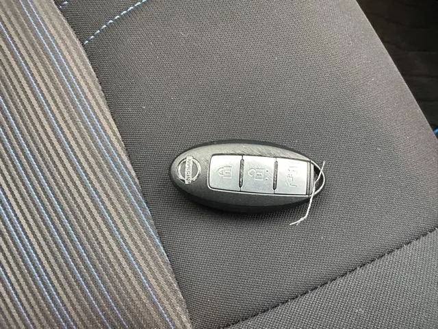 リーフ(ニッサン)X Vセレクション中古車 19