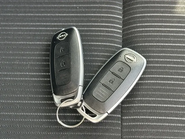 ノート(ニッサン)X アラウンドビューモニター中古車 13