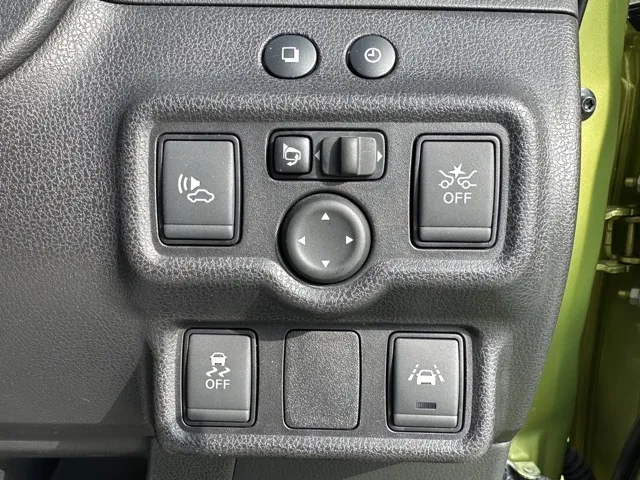 ノート(ニッサン)eパワー メダリスト中古車 13