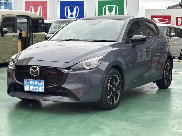 MAZDA2(マツダ)15スポルト中古車 1