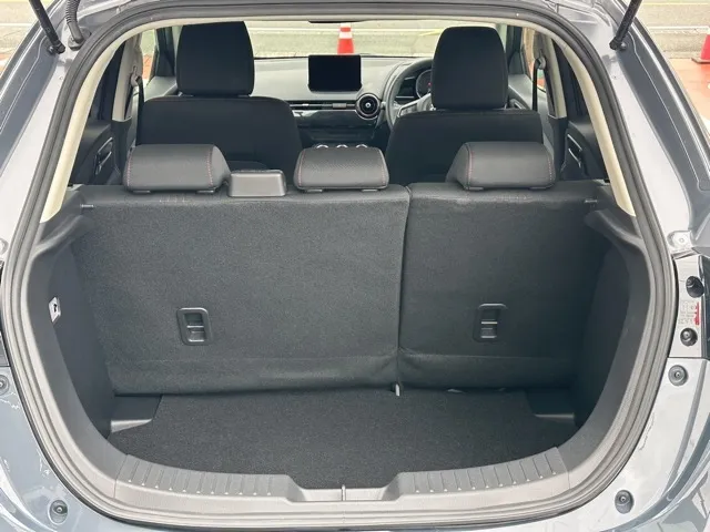 MAZDA2(マツダ)15スポルト中古車 8