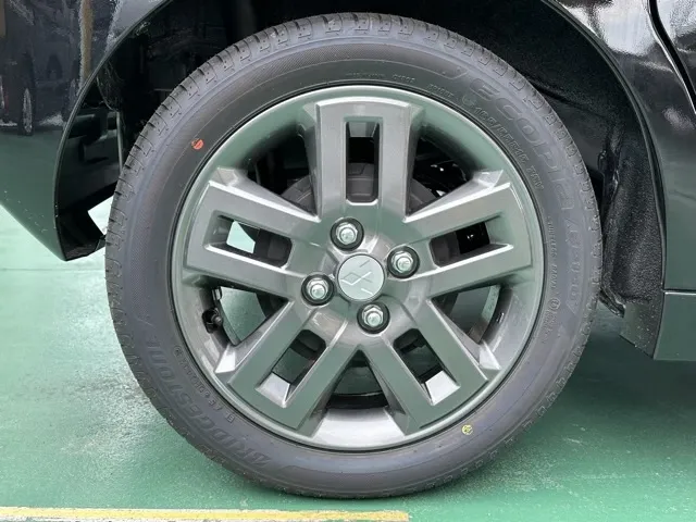 デリカミニ(三菱)Gプレミアム届出済未使用車 14