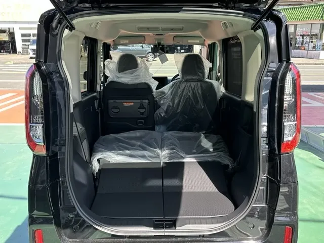 デリカミニ(三菱)Tプレミアム ４WD届出済未使用車 15
