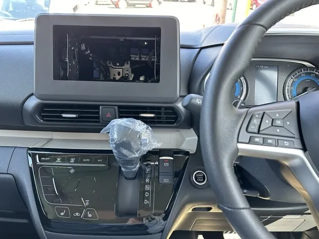 デリカミニ(三菱)Tプレミアム ４WD届出済未使用車 23