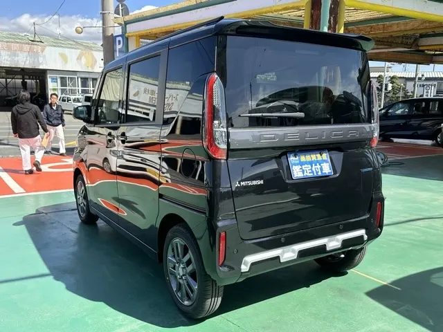 デリカミニ(三菱)Tプレミアム ４WD届出済未使用車 2