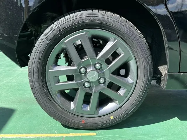 デリカミニ(三菱)Tプレミアム ４WD届出済未使用車 4