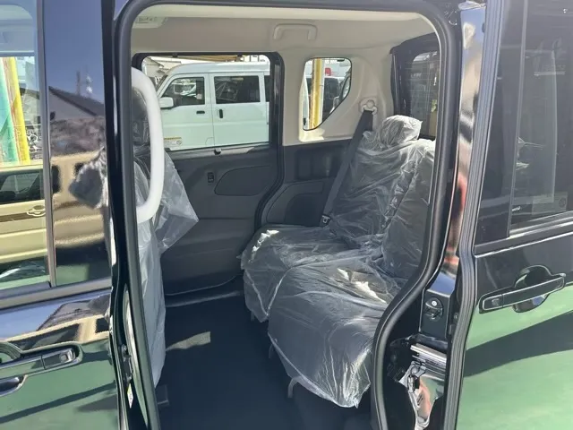 デリカミニ(三菱)Tプレミアム ４WD届出済未使用車 6