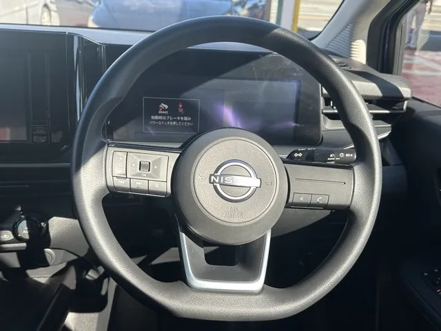 ノート(ニッサン)X アラウンドビュー LED中古車 6