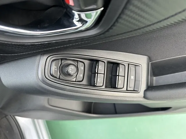 インプレッサ(スバル)1.6i-Lアイサイト中古車 10