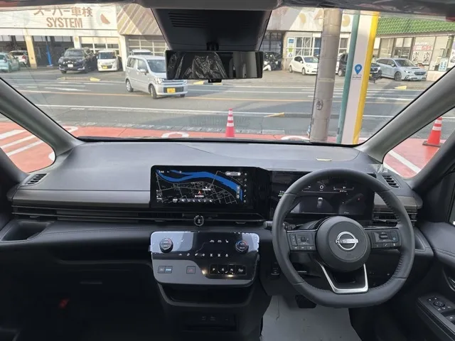 セレナ(ニッサン)e-4ORCE ハイウェイスターV 12.3ナビ登録済未使用車 9