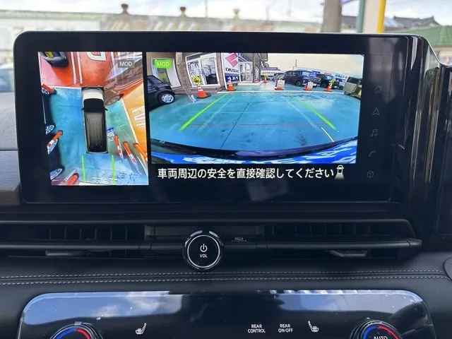 セレナ(ニッサン)e-4ORCE ハイウェイスターV 12.3ナビ登録済未使用車 21