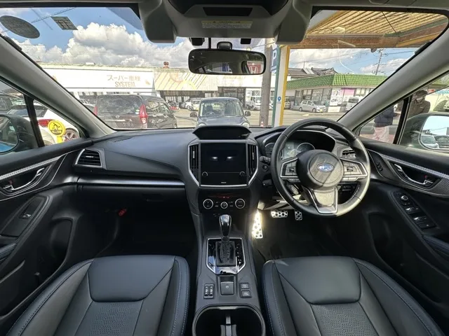 XV(スバル)アドバンス ブラックレザー 4WD中古車 5