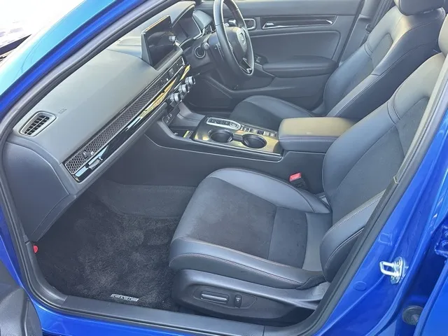 シビック(ホンダ)e：HEV中古車 3