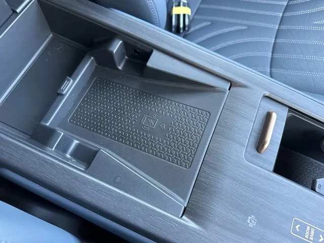 アリア(ニッサン)B6中古車 23