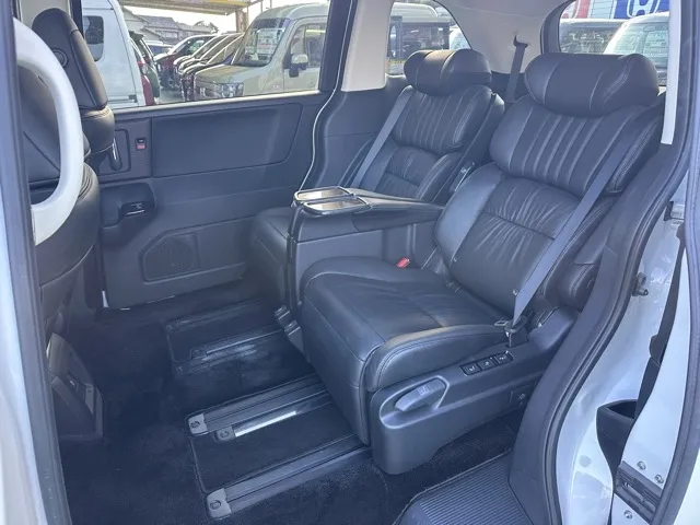 オデッセイ(ホンダ)e：HEV アブソルート EX中古車 4