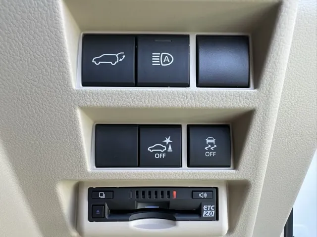 ランドクルーザー(トヨタ)ZX ７人 ガソリン クールBOX登録済未使用車 16