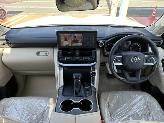ランドクルーザー(トヨタ)ZX ７人 ガソリン クールBOX登録済未使用車 5