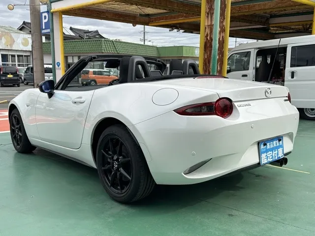 ロードスター(マツダ)NR-A 6MT中古車 2