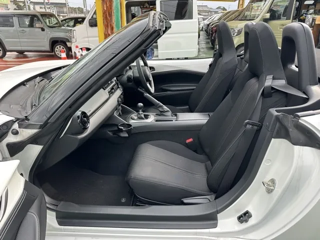 ロードスター(マツダ)NR-A 6MT中古車 3