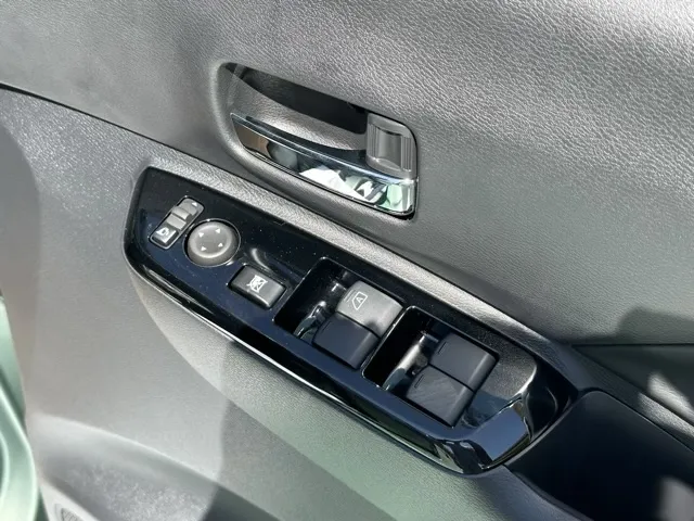 デリカミニ(三菱)G 4WD届出済未使用車 13