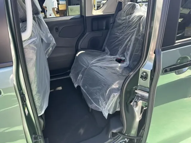 デリカミニ(三菱)G 4WD届出済未使用車 4