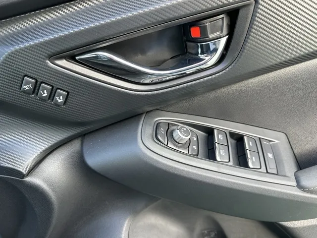 クロストレック(スバル)リミテッド中古車 14