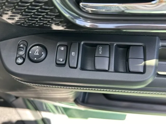 N-BOX(ホンダ)N-BOXカスタム コーディネートスタイル届出済未使用車 11