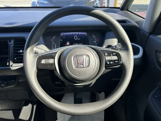 フィット(ホンダ)ベーシック中古車 6