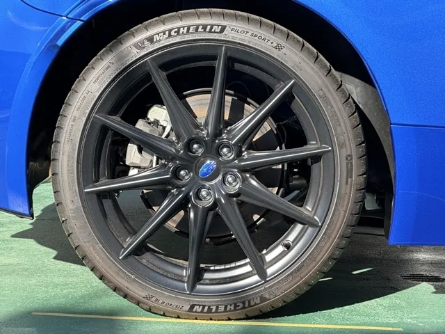 BRZ(スバル)S 10thアニバーサリーLTD 6MT登録済未使用車 10