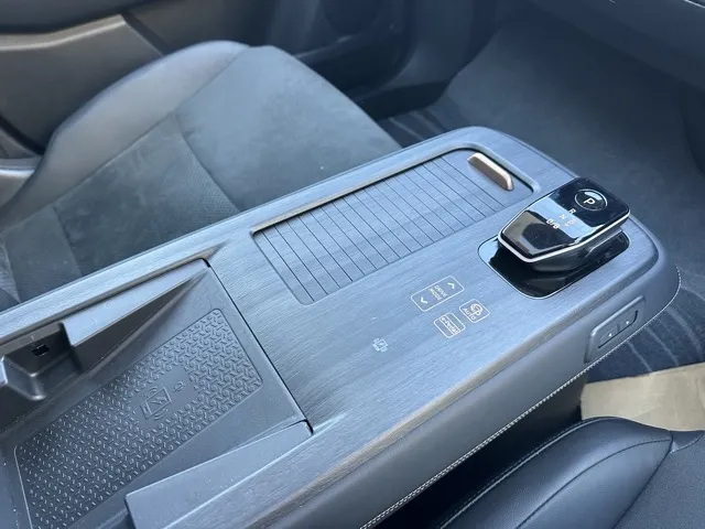 アリア(ニッサン)B6中古車 24