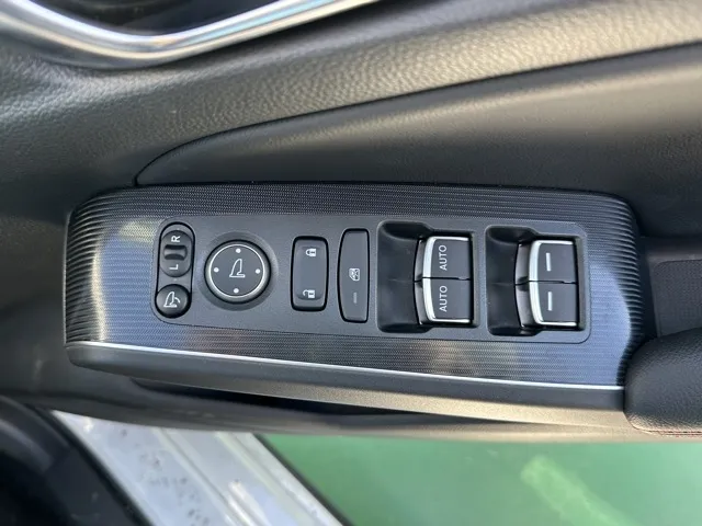 シビック(ホンダ)e：HEV中古車 13