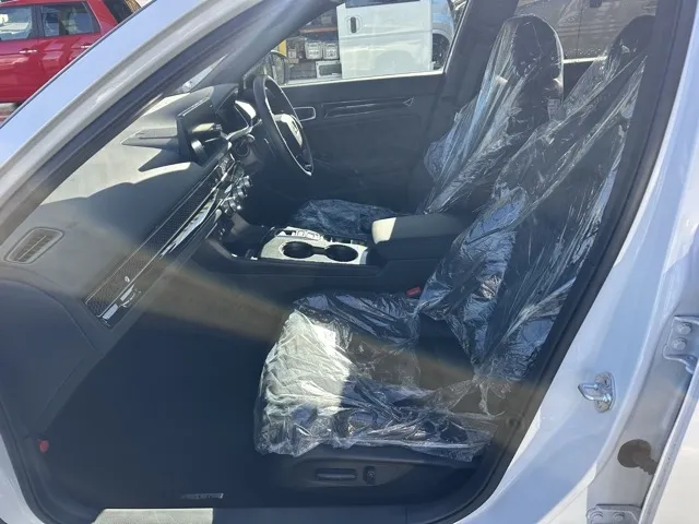シビック(ホンダ)e：HEV中古車 3