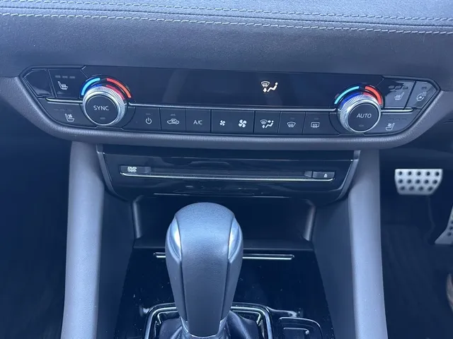 MAZDA6(マツダ)XD Lパッケージ 4WD中古車 18