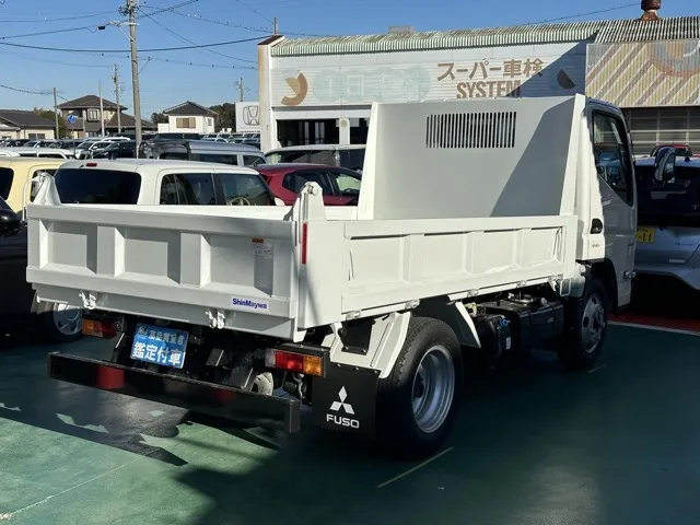 キャンター(三菱)全低床キョウカダンプ ３ｔレンタ登録済未使用車 9