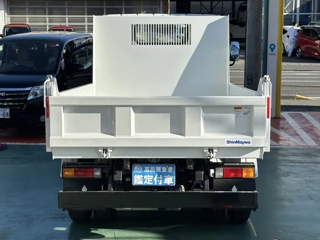 キャンター(三菱)全低床キョウカダンプ ３ｔレンタ登録済未使用車 6