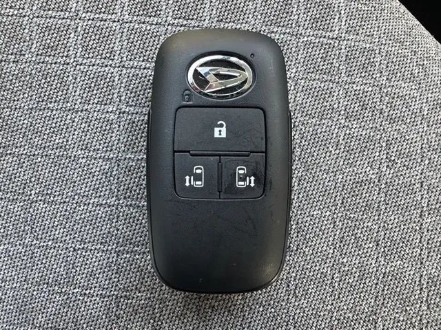 タント(ダイハツ)X　UGP中古車 27