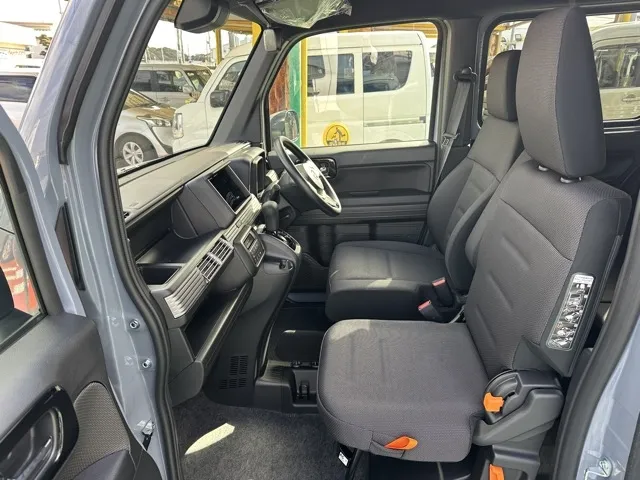 N-VAN(ホンダ)FUN 届出済未使用車 3