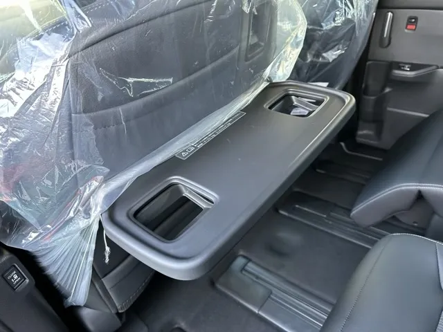 ステップワゴン(ホンダ)e・HEVスパーダ 7人登録済未使用車 10